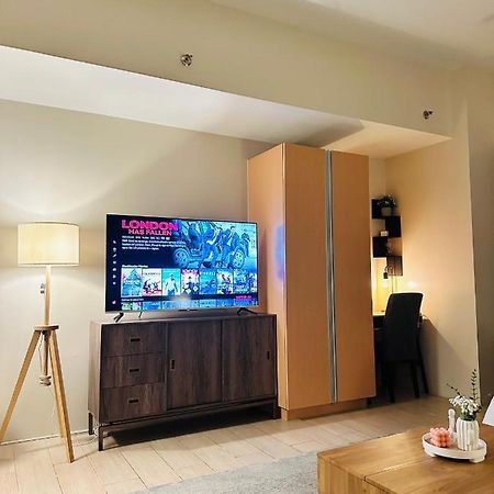 81 Newport Condominium Cluster 5 3A By Rechelle Nunag Pasay Exterior foto