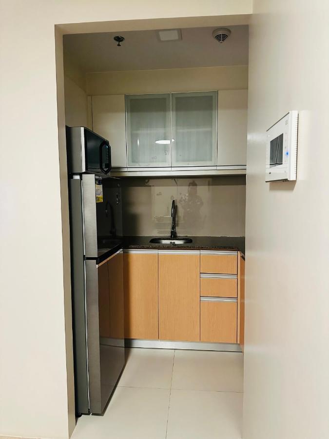 81 Newport Condominium Cluster 5 3A By Rechelle Nunag Pasay Exterior foto