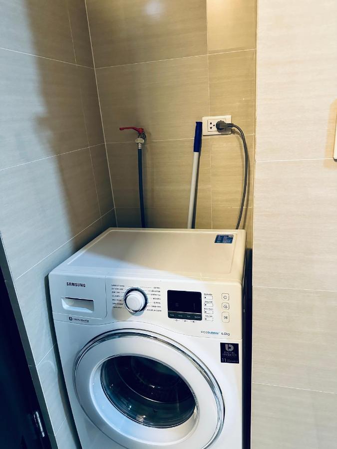 81 Newport Condominium Cluster 5 3A By Rechelle Nunag Pasay Exterior foto